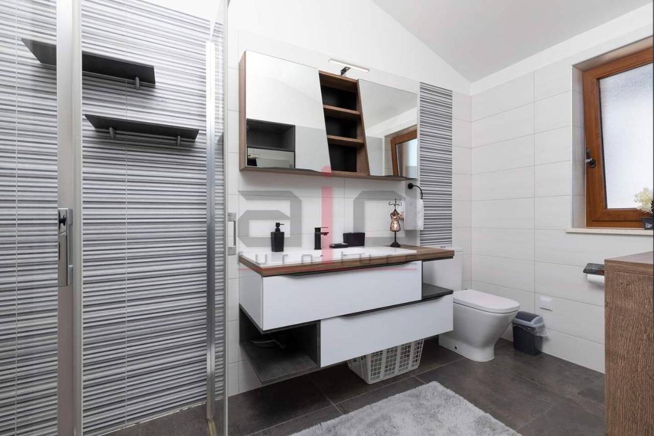 Pula Porta Aurea & Wellness Oasis 아파트 외부 사진